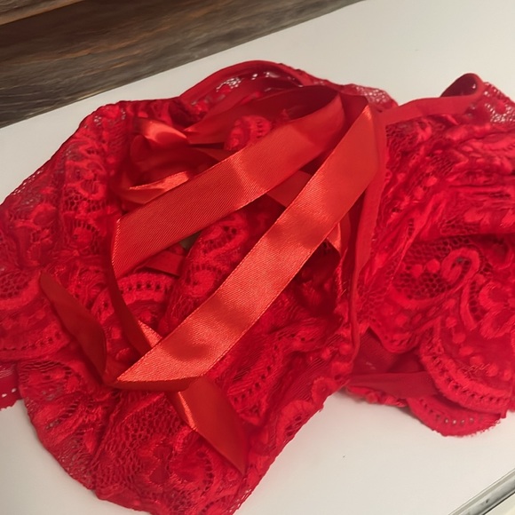 Red Lace Crotchless Halter Bodysuit Romper Lingerie - Picture 5 of 5